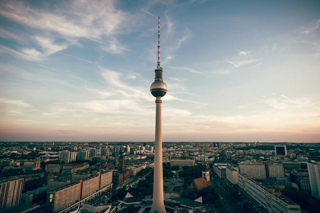 Vor dem Start: Fluggebiet in Berlin prüfen
